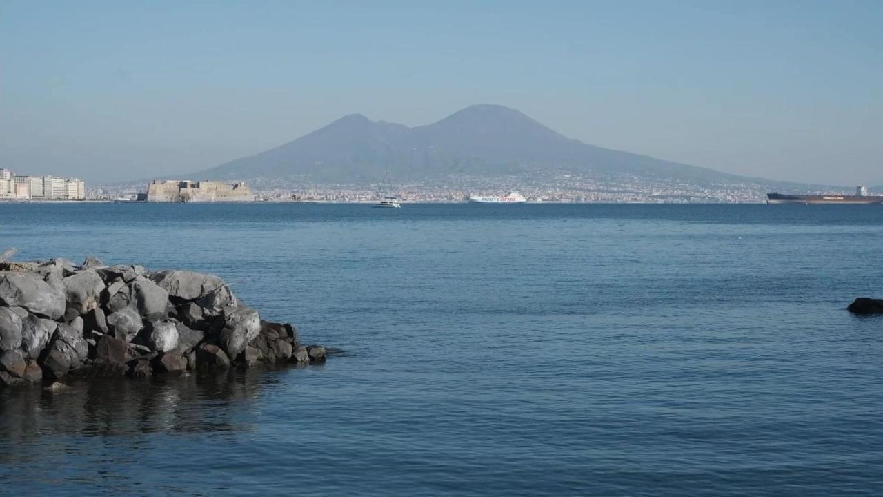 Casa Tolentino Al Centro Di Napoli Nápoles Exterior foto