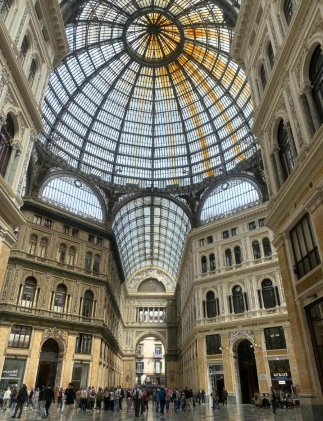 Casa Tolentino Al Centro Di Napoli Nápoles Exterior foto
